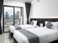 Mecon Hotel Hotels near Wat Kean Kleang