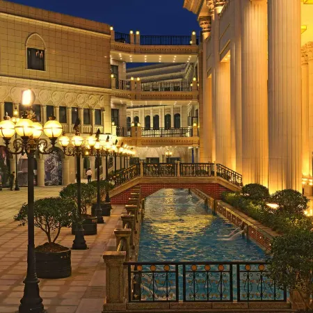 Zhongjing Hengtai Hotel (Zhenbei Road Metro Station Branch)