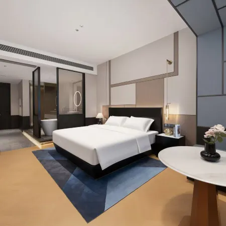 Jiangmen LOFEI Luofei Design Hotel (XinhuI Mingyuan Xintiandi Plaza)