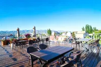 Xiaoting Yuezhu | Quiethome · Serene Homeland · Secret Realm Resort Homestay (Tekes Branch) - bar
