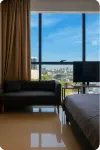 Lulong Studio, TV + Wifi, Kozi Square