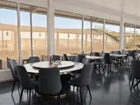 Hourglass · Time's Nest Desert Scenic Homestay Hotel a Zhongwei