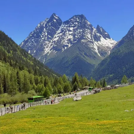 Shuangqiao Xueshanli · Relax | Living by the Mountain (Shuangqiao Valley Scenic Area)
