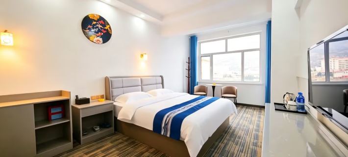 Dingxi Jinhai Hotel (Dingxi Station Dongguan Farmers' Market) Hotels in Dingxi