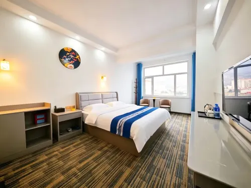 Dingxi Jinhai Hotel (Dingxi Station Dongguan Farmers' Market)