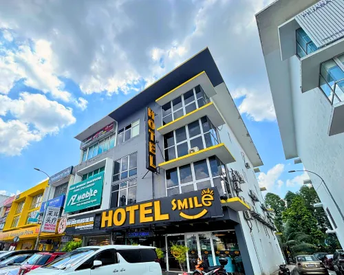 สมายล์ โรงแรม C180 เชราส เซลาตัน โรงแรมในเชรัส