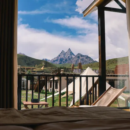 Genie · Mr. Z Chalet
