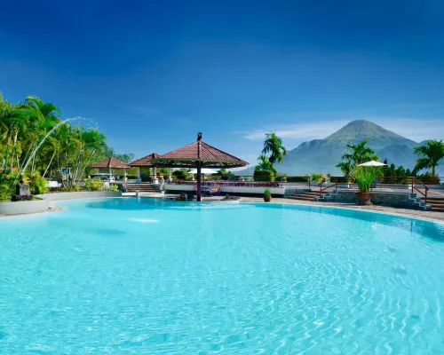 Grand Whiz Hotel Trawas Mojokerto Ξενοδοχεία στην πόλη Trawas