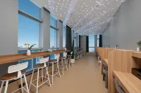 Qiantang Guanyun High-Rise River View Luxury Youth Hostel (Hangzhou Xingyi Subway Station) - Gym