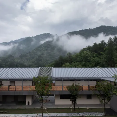 LISTVILLA（Ningshan Resort)
