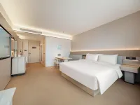 JI Hotel Qingdao North Station Central Hospital Metro - parking