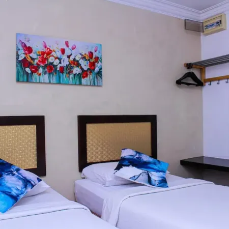 Royal Queenspark Hotel