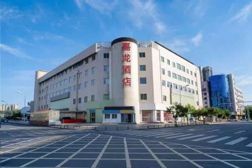 Jialong Hotel (Guangyuan High-speed Railway Station) - Parkplatz