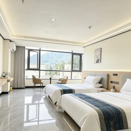 Yuting Resort Hotel (Wumeng Grassland Branch)