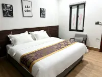 Kaiyuan Hotel, Mong Cai, Vietnam - balcony