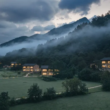 Hidden in the Countryside · Xuetangping Boutique Homestay