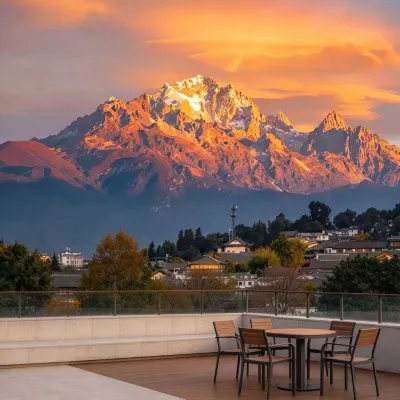 JinNuan · Landscape | Ultra-wide Snow Mountain View · Rural Secret Courtyard (Yuhu Scenic Area) Hotel in zona Yufeng Temple