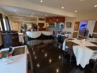 Hôtel Les 12 Collines,  Près Ivato Aéroport - 早餐