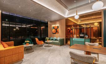 Orange Hotel (Kunming Changshui International Airport Branch)