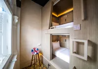 Cube Boutique Capsule Hotel @ Kampong Glam