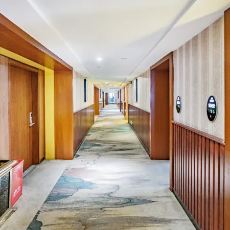 Xintiandi Hotel (Jishou Backgammon Heshengtang Shopping Mall)