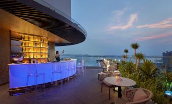 The Watson Premium HaLong Hotel