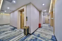 Four Seasons Premium Hotel - Mountain view