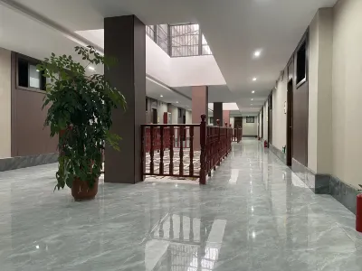 Selected Hotel Hotels near Linhuan Ancient City Relic Site