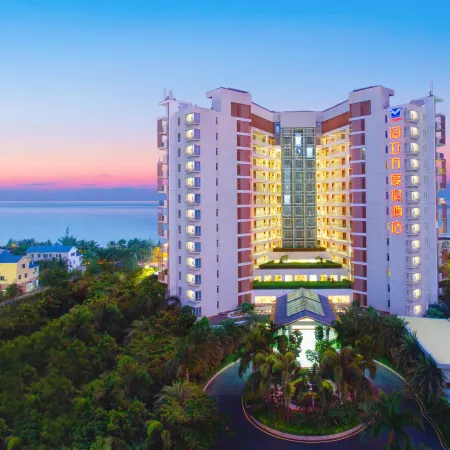 Sanya Seacube Resort Hotel