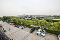 Best hotel Các khách sạn gần East China University of Science and Technology Fengxian Campus Gymnasium