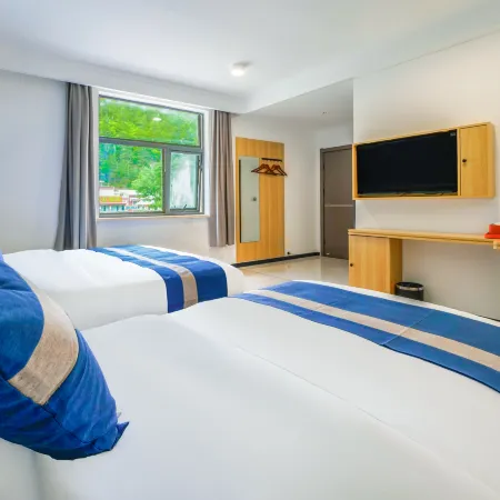 Songyun No.1 Hotel (Jiuzhaigou Scenic Area)
