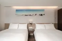 Hotel Yoshi Hotels near Xiahai Chenghuan Temple