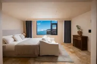 Shanheshi 360° Panoramic Skyview Guesthouse (Zhenyuan Ancient Town) - Balcony