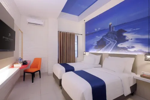 Premiere Hotel Tegal - bar