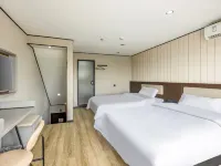 Taishangdeng Hotel (Beijing Daxing Huangyi Road Public Security University Branch) Hotels near Daxing