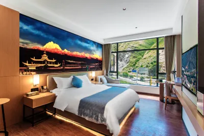 GuanshanYue Hotel Hotels in Xinduqiao Town
