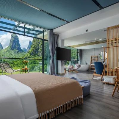 Treehouse HostelYangshuo  (Songcheng Qiangu Scenery District Branch) โรงแรมใกล้จุดชมวิวแม่น้ำหยูหลง