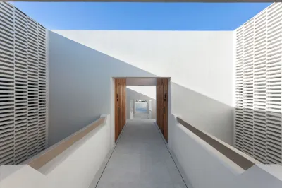 Noūs Santorini Hotels near Santorini