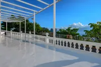 Dali Biyue Sea View Hotel