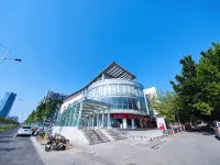 Yunrong Select Hotel (Xinxiang University Town) Hotels near Xinxiang Vocational and Technical College
