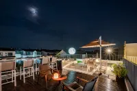 JIN SHANG XI SHE  HOTEL&CAFE&BAR