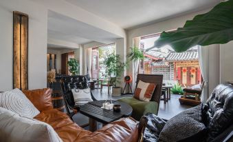 Lijiang Pu Zhi Designer Hotel HOLIDAY VILLA (Gucheng South Gate Branch)