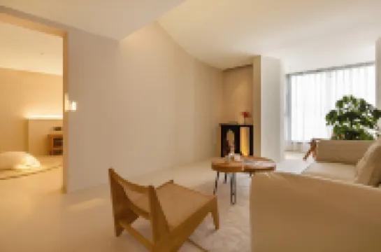 Hengdian Manduo Huaqi Meishu (Hengdian World Studios Pedestrian Street Store)