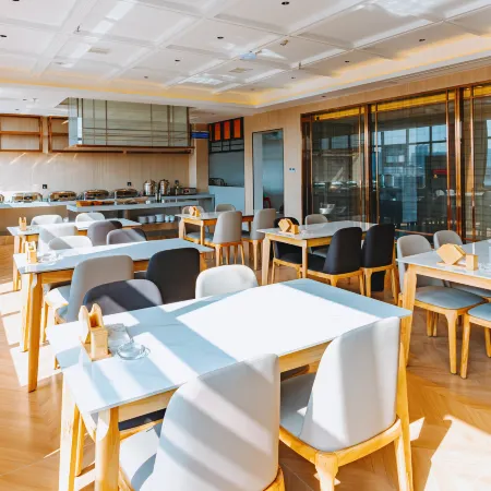 Jifeng City Hotel (Fuzhou Le'an County 49th Square)