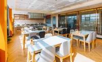 Jifeng City Hotel (Fuzhou Le'an County 49th Square) Hotels in Le'an