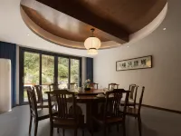 SJXZ • Mountain Beauty Hotel Hotele w: Shaoshan