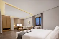 The Hidden House Hotel(Chengdu Chunxi Road Luomashi Subway Station)