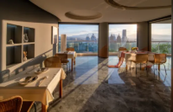 西雙版納景洪椿山夕上SAND POOL半山度假酒店