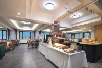 Jinshuiwan International Hotel (Guilin High-speed Railway North Station West Station) فنادق في لينغ تشوان