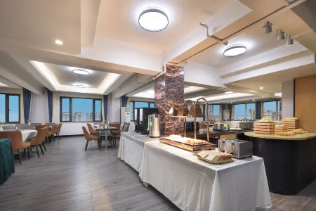 Jinshuiwan International Hotel (Guilin High-speed Railway North Station West Station) Отели в г. Линчуань